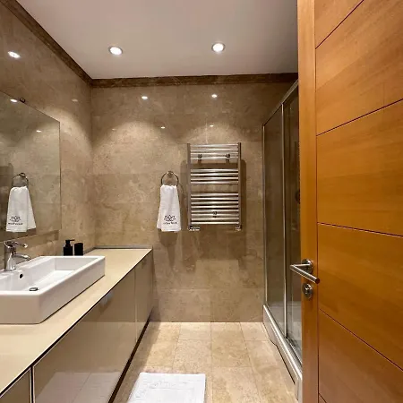 Апартаменты Bright 3 Bedroom & 2 Bath In Mashattan Residence, Maslak Sariyer *