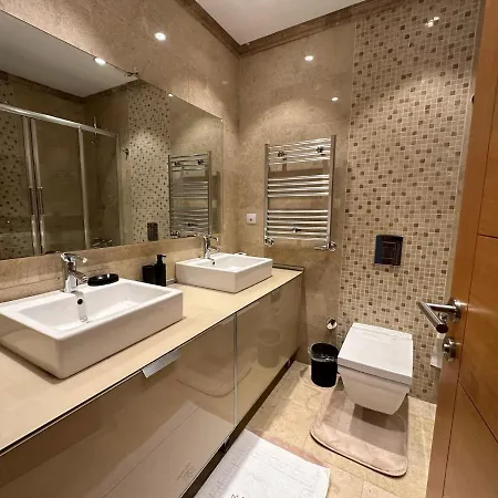 Bright 3 Bedroom & 2 Bath In Mashattan Residence, Maslak Sariyer * Стамбул